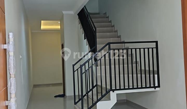 Limited Disewakan Rumah Kontrakan Jakarta Barat Taman Ratu Duri Kepa 3 Lantai Siap Huni  1