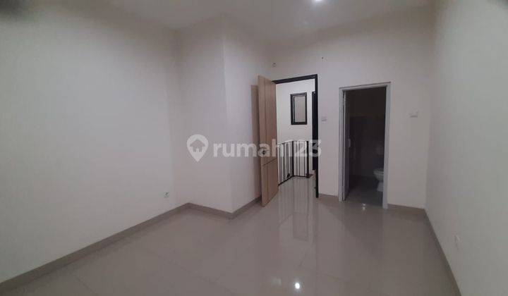  Rumah Minimalis  3 Lantai  Unfurnished SHM - Sertifikat Hak Milik di Jalan Rambutan , Tanjung Duren Bagus 2