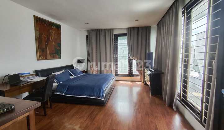 Rumah Mewah Pejaten Jakarta Selatan Ada Kolam Renang Luas dan Strategis Dekat Pintu Tol Sekolah Internasiona 2