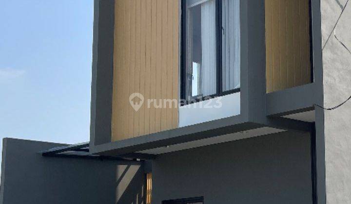 Rumah 2 Lantai Di BSD Dekat  Stasiun Cisauk 1