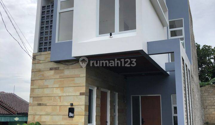 Rumah 2 Lantai Lokasi Strategis Di Dekat Stasiun Depok 1