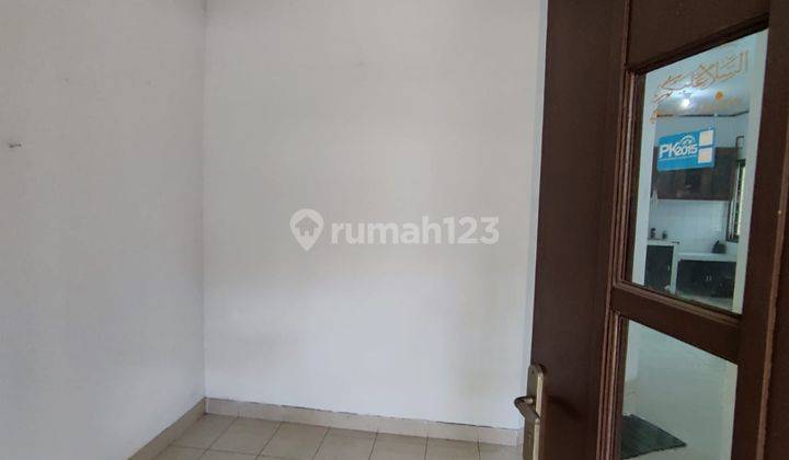 ruang tamu rumah cantik nuansa asri posisi