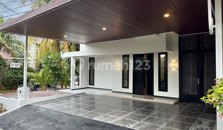Rumah Mewah Siap Huni Posisi Hook 4 Menit Dari LRT Harjamukti