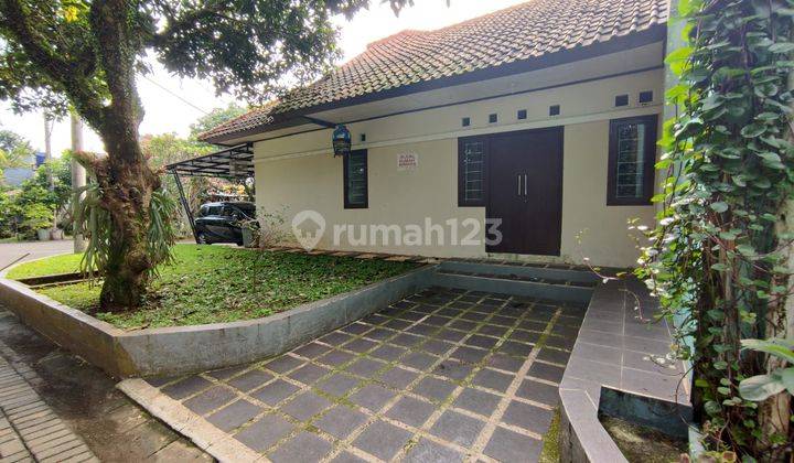 Rumah Cantik Nuansa Asri Posisi Hook Di Sawangan Depok 2