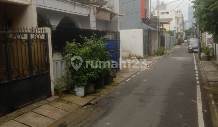 Rumah di Senen, Jakarta Pusat. 2