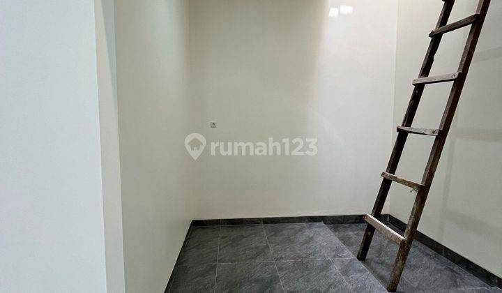 Dijual rumah cakep siap huni
Di duta bumi bekasi.
 2