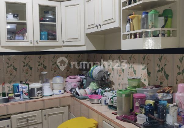 Rumah Strategis di Taman Harapan Baru Harapan Indah Bekasi 2