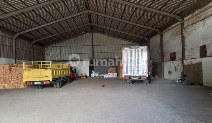 Gudang Siap Pakai di Teluk Pucung Bekasi Utara