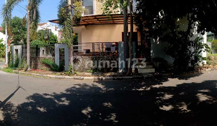 Rumah Hoek Tingkat di Metland Menteng Jakarta Timur 2