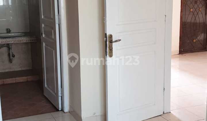 Rumah 2 Lantai di Bulevar Hijau Kota Harapan Indah Bekasi 2