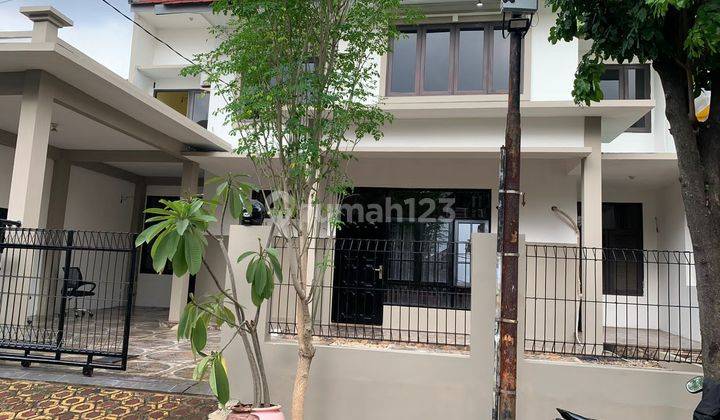 Dijual Rumah Siap Huni di Kemang Pratama, Bekas 1