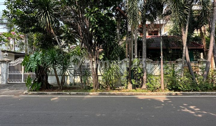 Rumah Hook Bebas Banjir di Pulomas Jakarta Timur