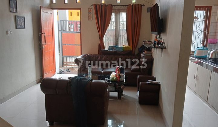 Rumah 3 Lantai di Kampung Makasar, Halim Jakarta Timur 2