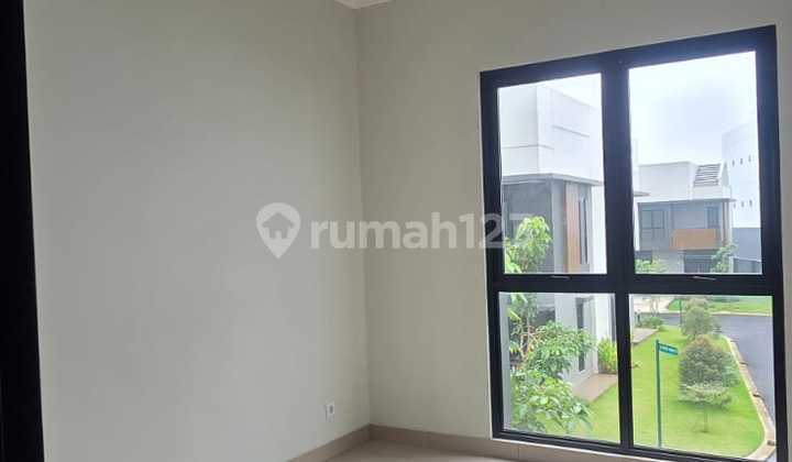 2-Story House in Summarecon Crown Gading Bekasi 2