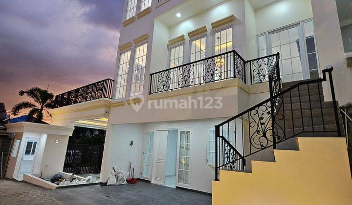 Dijual Rumah Cantik di Kayu Putih. Pulomas. Jakarta Timur 1