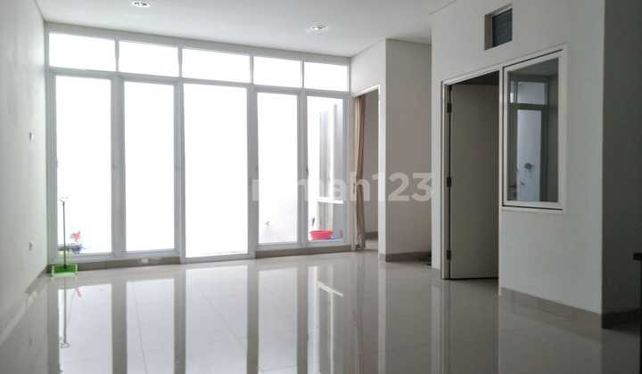 House in the Adara Cluster at Harapan Indah, Bekasi 2