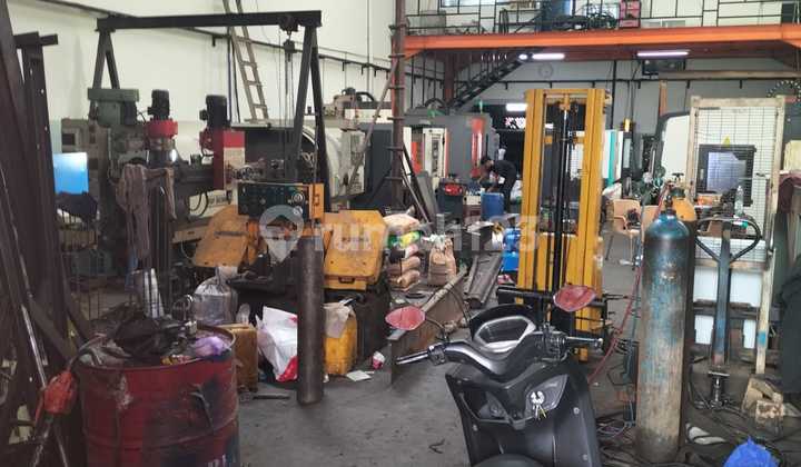 Gudang di Marunda Center, Jakarta Utara