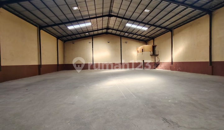 For Rent: Warehouse Lot Cipondoh with 40ft Container Access