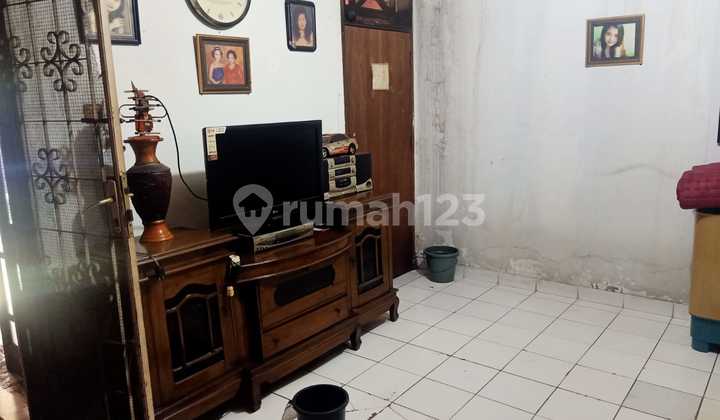 Dijual Rumah Hitung Tanah di Banjar Wijaya Tangerang 2