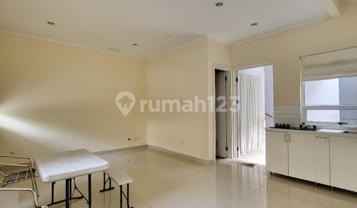 Dijual Rumah Siap Huni Ada Kolam Renang di Discovery Bintaro Jaya 2
