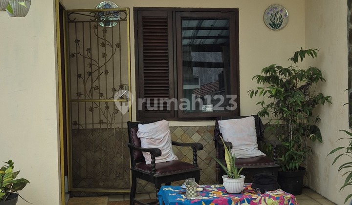 Villa Dago Tol Serua Ciputat