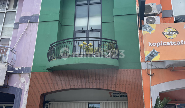 Ruko Victorian Bintaro Sektor 3, 2 Lantai, Siap Pakai