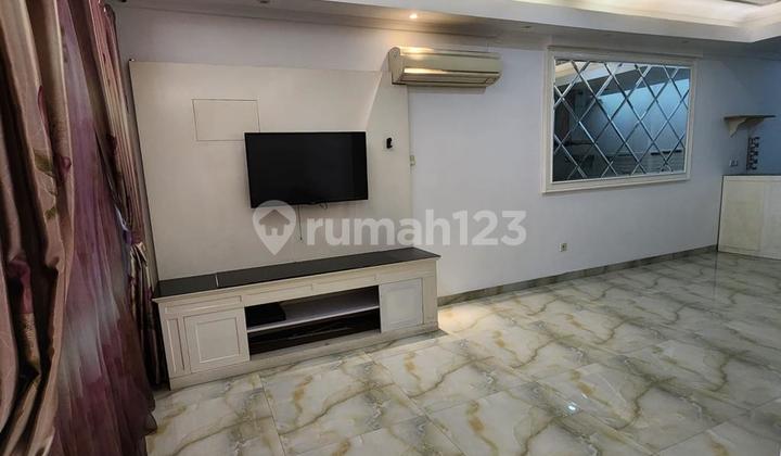 Rumah 3.5 Lantai di Greenlake City, Siap Huni Rumah 3.5 Lantai di Greenlake City, Siap Huni