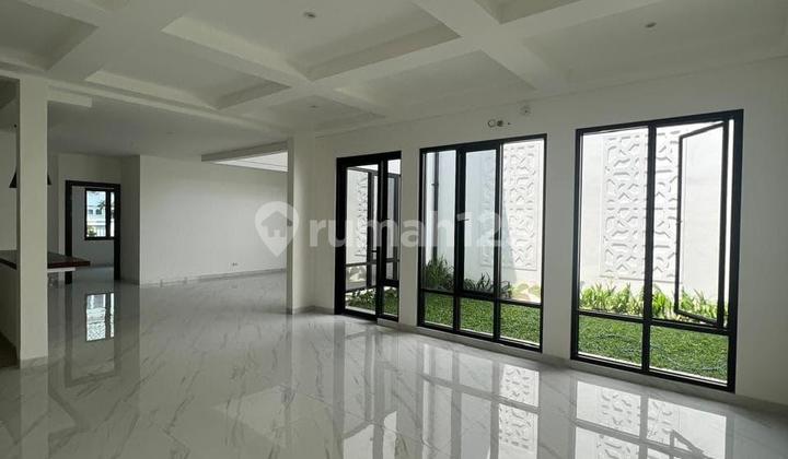 Rumah Bagus Full Renovasi di Puspita Loka Bsd Serpong Tangerang 2