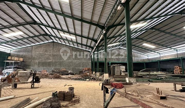 Gudang Siap Pakai di Jati Uwung Kawasan Industri Pasir Jaya, Tangerang