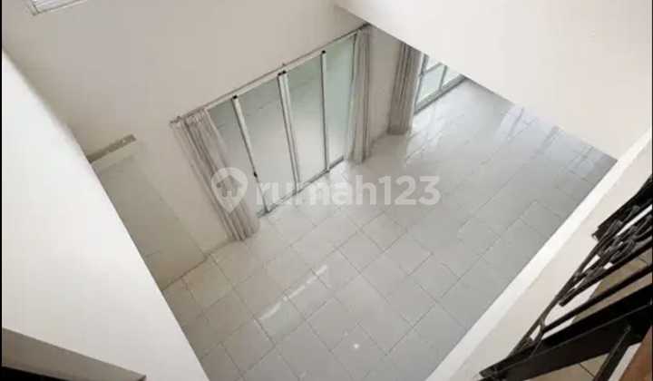 Murah!! Rumah Rapi Siap Huni di Kawasan Elite De Park Bsd Serpong Tangerang 2