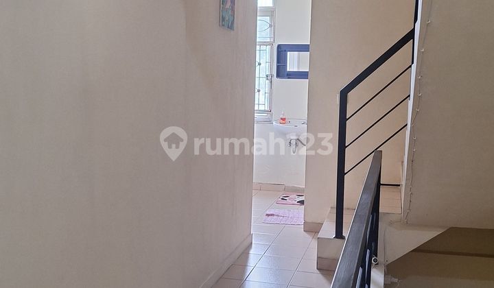 Ruko Strategis Alam Sutera, Sudah Ada Usaha Kost, 3 Lantai, Furnished