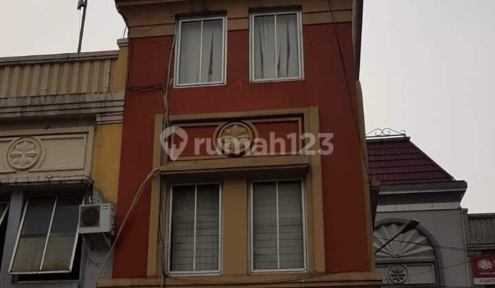 Victorian 4-Storey Shop House at Jl Bintaro Utama 3A South Tangerang, Corner 1