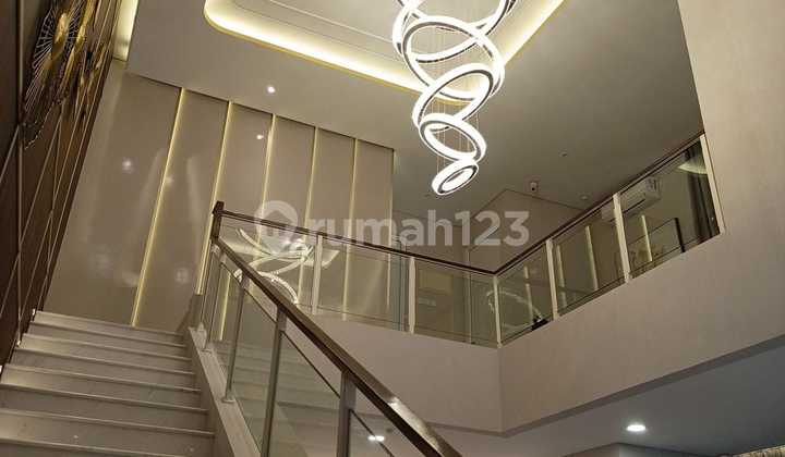 Pasadena Village Gading Serpong, Posisi Hook, Furnished