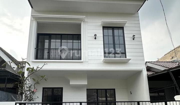 Brand New House Nusaloka Bsd City, Semi Furnished, Siap Huni