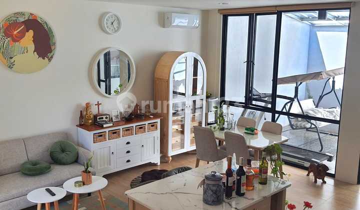 Rumah Cendana Icon Lippo Karawaci, Full Furnished, Hadap Selatan