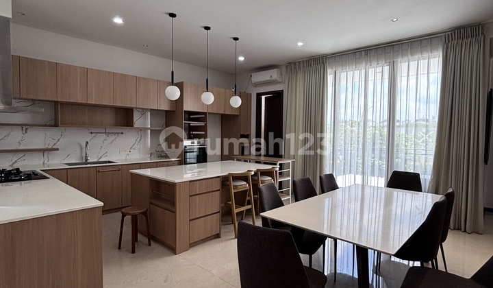 Rumah Full Furnish Disewakan di Cluster Zora BSD City Serpong