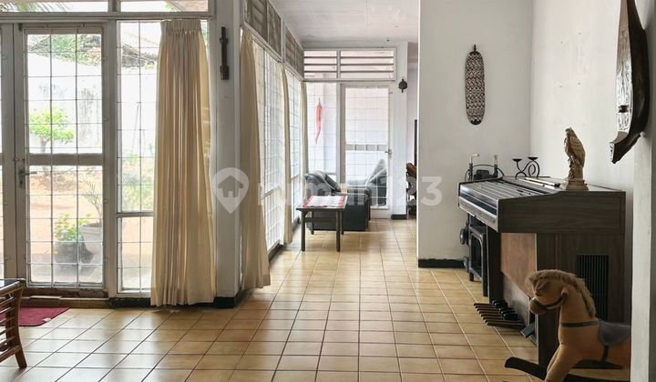 Rumah Asri Murah di Kebayoran Lama, 15 Menit Ke Senayan, Type Master 2