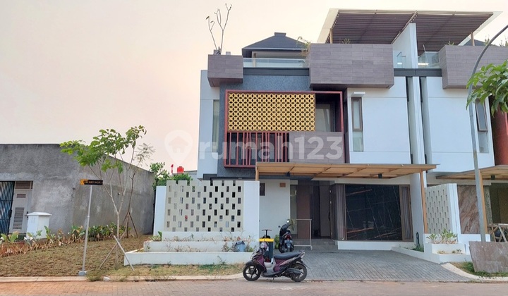 The Heritage Puri 11 House Type 11x13.5 (3 Floors) Corner Taman 1