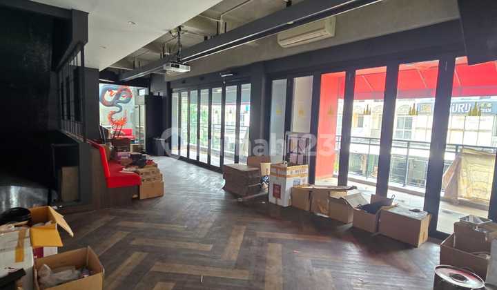 Ruko Graha Boulevard Gading Serpong, 3 Lantai, Type Hook