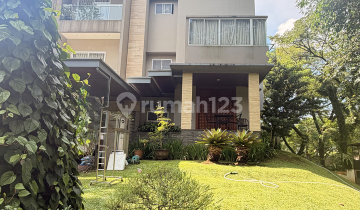 Luxury Ready-to-Occupy House in Delatinos BSD City, Semi-Furnished, Master Type