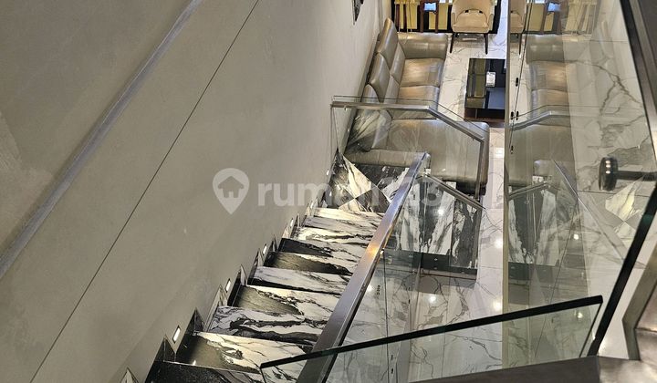 3-Story House, Good Condition, Ready to Occupy in Elang Laut PIK, North Jakarta 2