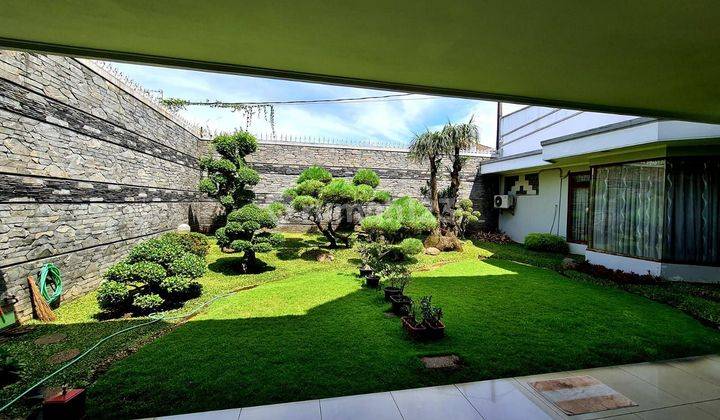 Rumah 2 Lantai Bagus dan Mewah di Taman sakura 2