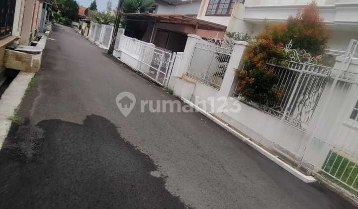For Sale Beautiful Renovated House in Margahayu Permai, South Badung 2