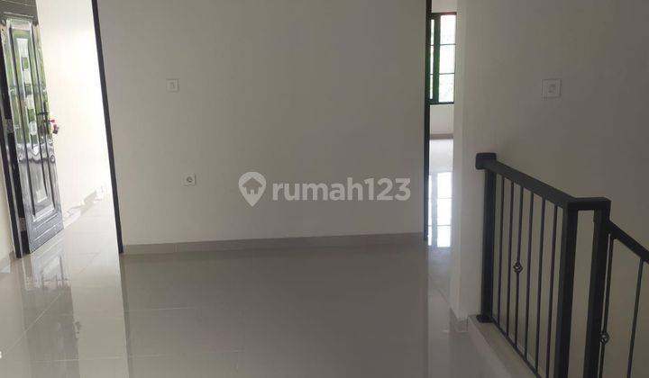 Dijual Rumah Baru  2 Lantai Di Kopo Permai 2