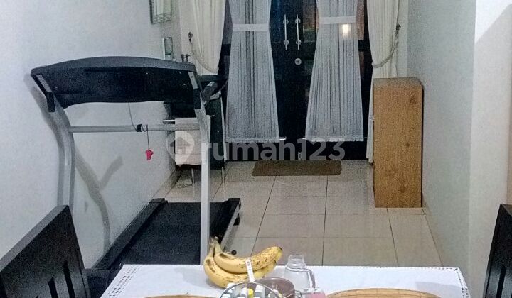 Dijual Rumah Cantik dan Terawat 2Lt di Sariwangi 2