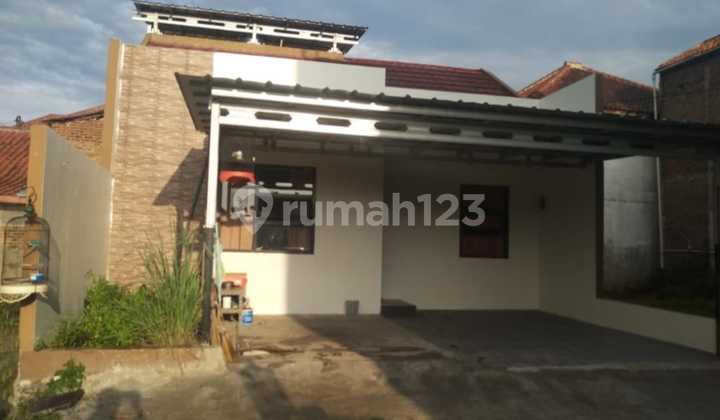 Dijual Rumah Komplek Cibiru Indah 2