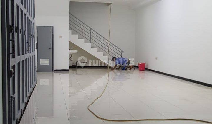 Disewakan/dijual Ruko2 Lt Di Taman Kopo Indah 1 1