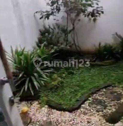 Rumah Kontrakan 2 Lantai Di Sommerville Tki5 2