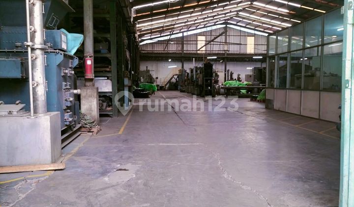 Dijual Gudang/pabrik Lt 3.020 Meter Di Kurawaringin 2