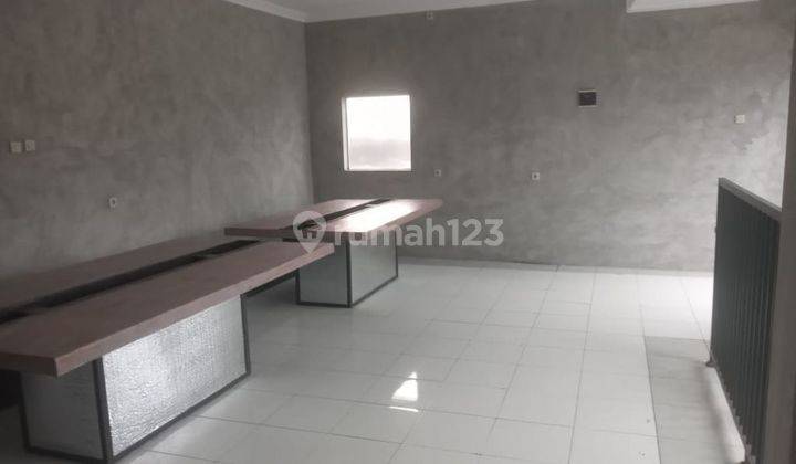 Dijual Ruang Usaha Bagus Jalan Jakarta 2